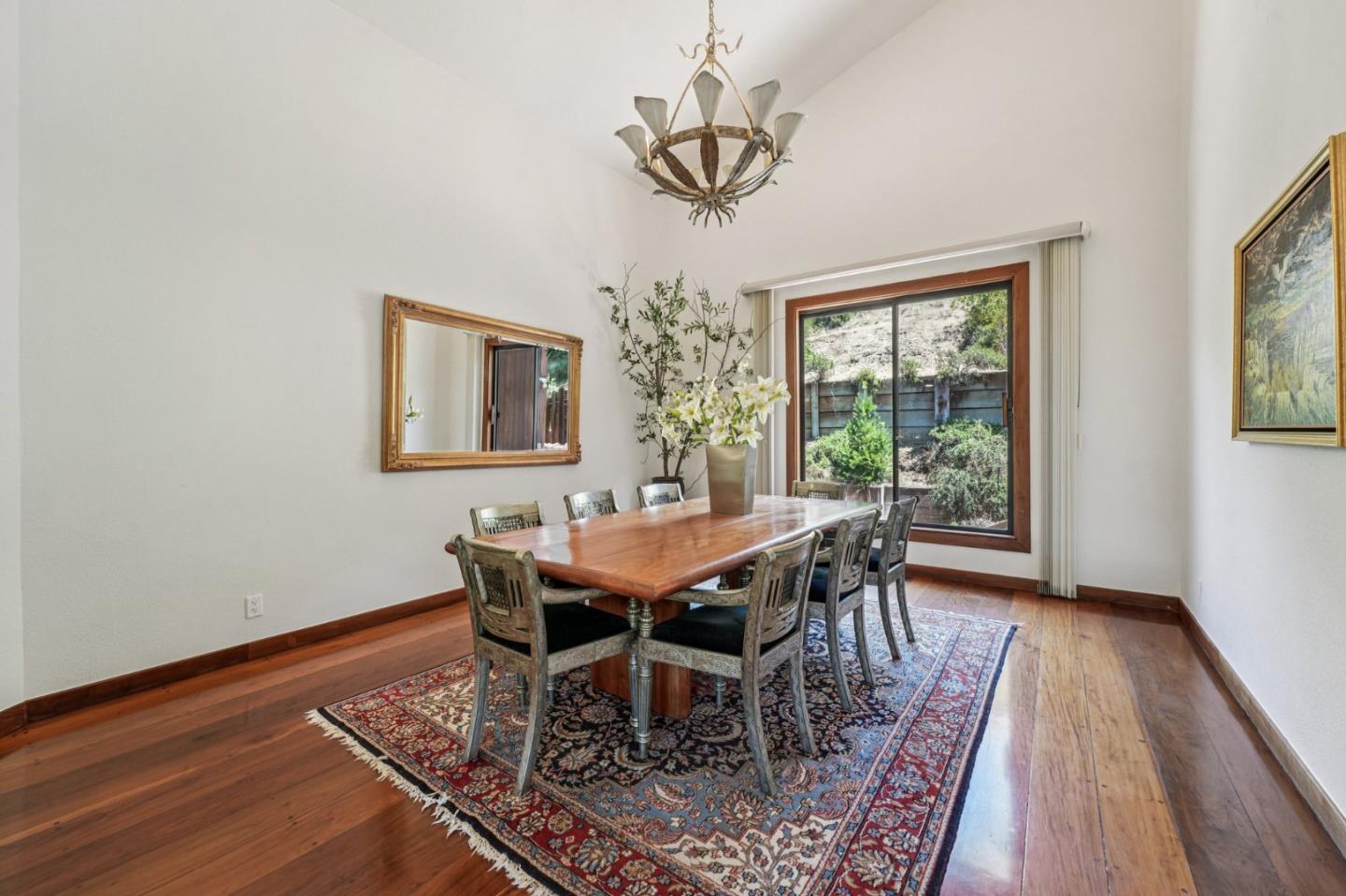 Detail Gallery Image 12 of 68 For 16012 Flintlock Rd, Cupertino,  CA 95014 - 7 Beds | 6/1 Baths