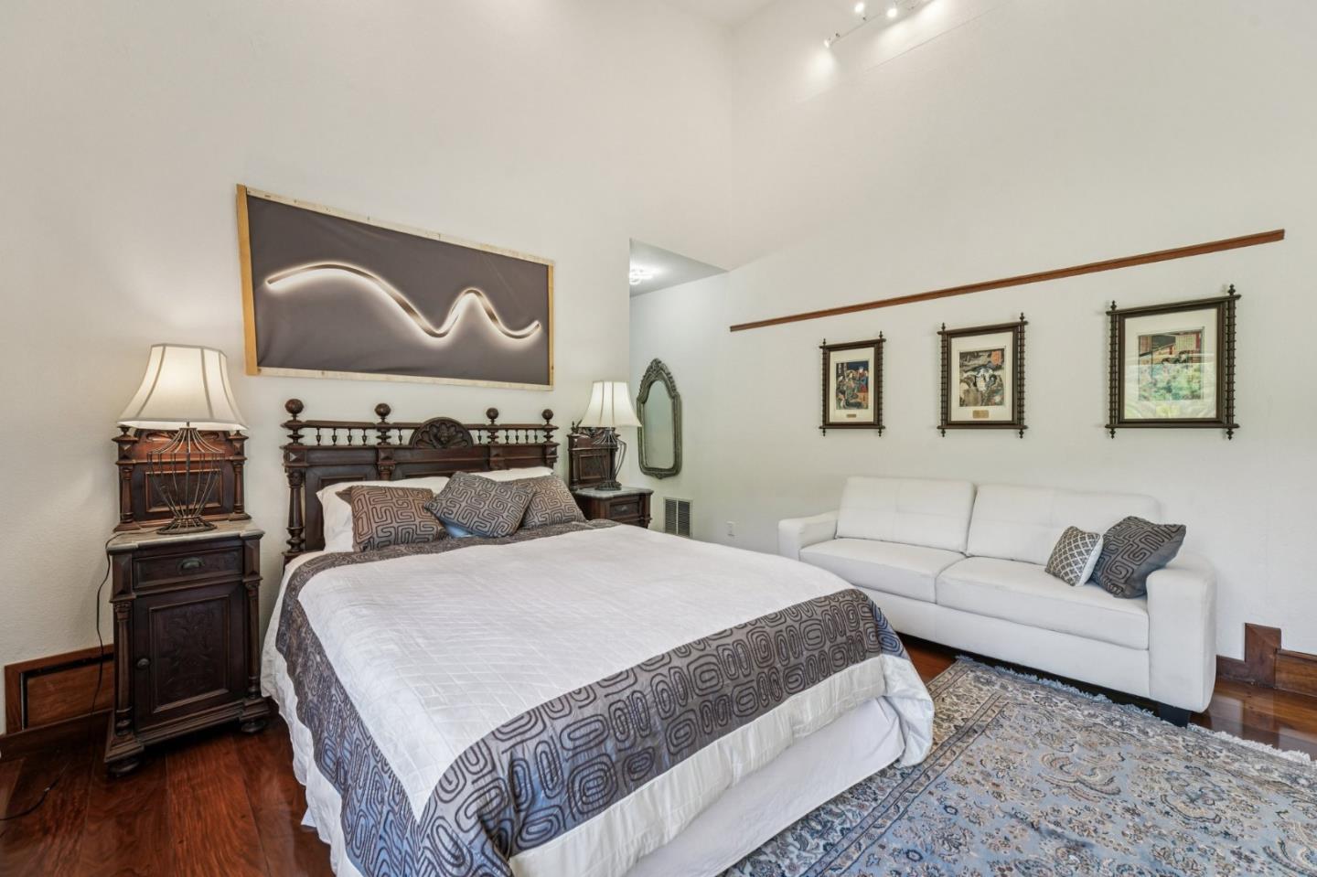 Detail Gallery Image 25 of 68 For 16012 Flintlock Rd, Cupertino,  CA 95014 - 7 Beds | 6/1 Baths