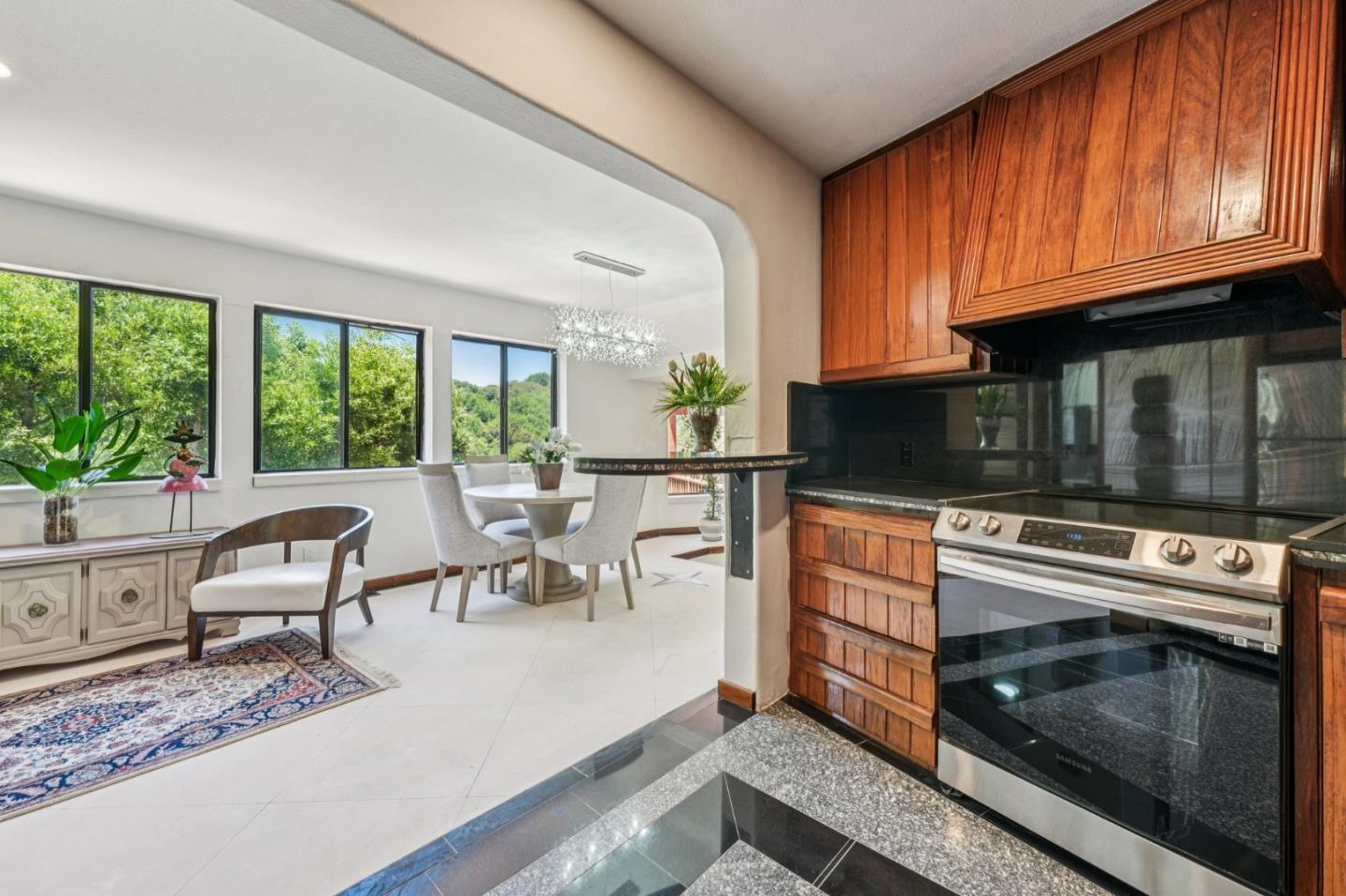 Detail Gallery Image 32 of 68 For 16012 Flintlock Rd, Cupertino,  CA 95014 - 7 Beds | 6/1 Baths