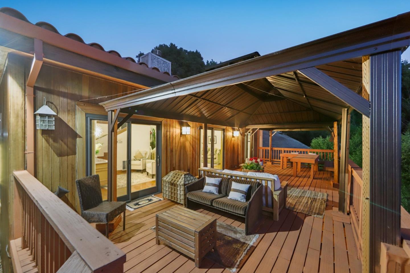 Detail Gallery Image 6 of 68 For 16012 Flintlock Rd, Cupertino,  CA 95014 - 7 Beds | 6/1 Baths