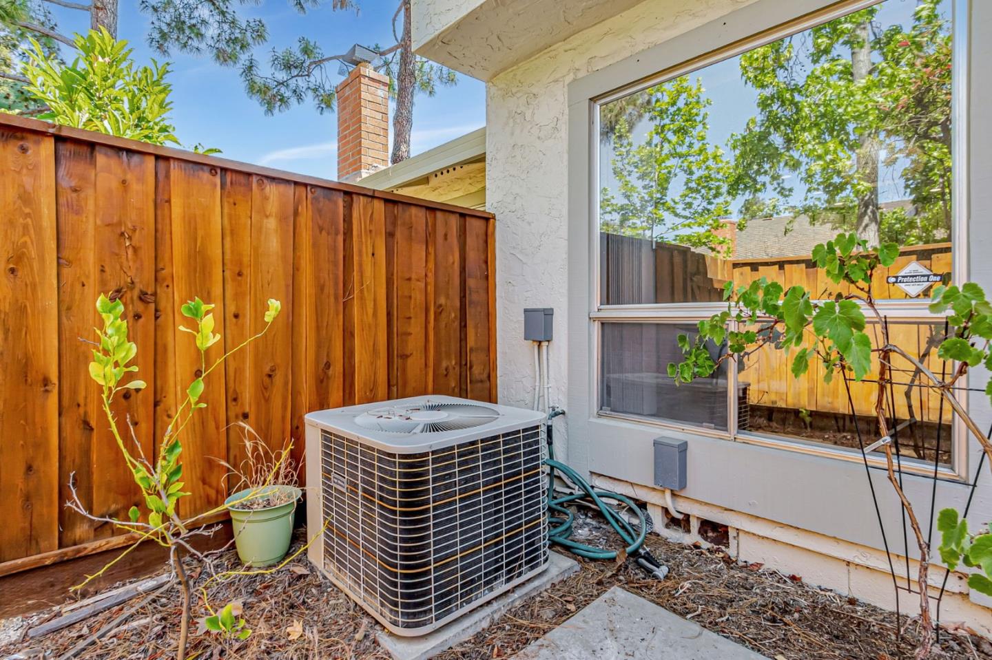 Detail Gallery Image 44 of 65 For 10871 Northforde Dr, Cupertino,  CA 95014 - 3 Beds | 2 Baths