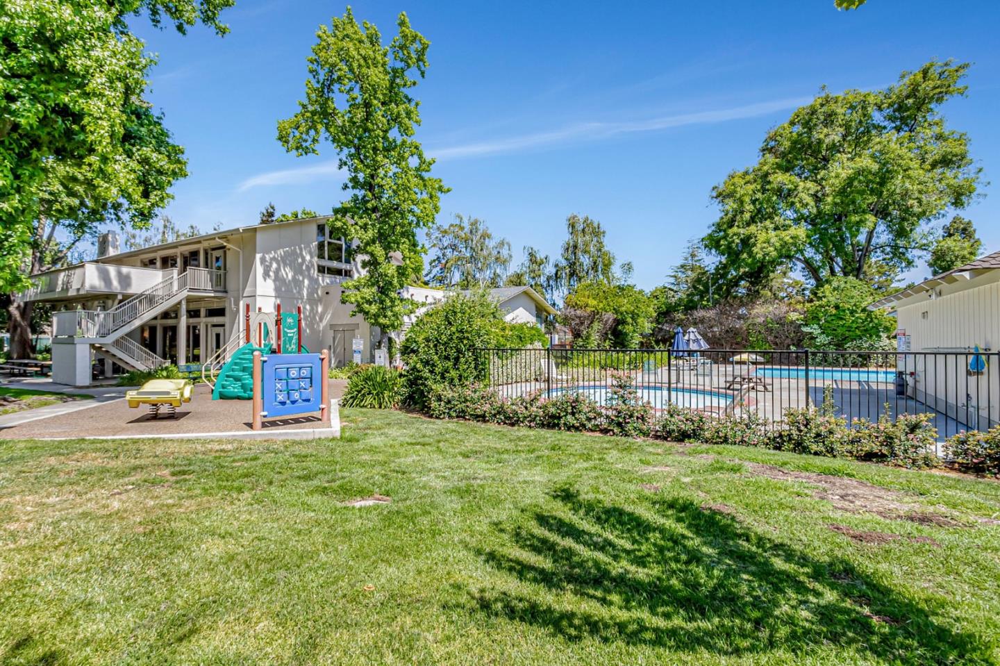 Detail Gallery Image 54 of 65 For 10871 Northforde Dr, Cupertino,  CA 95014 - 3 Beds | 2 Baths