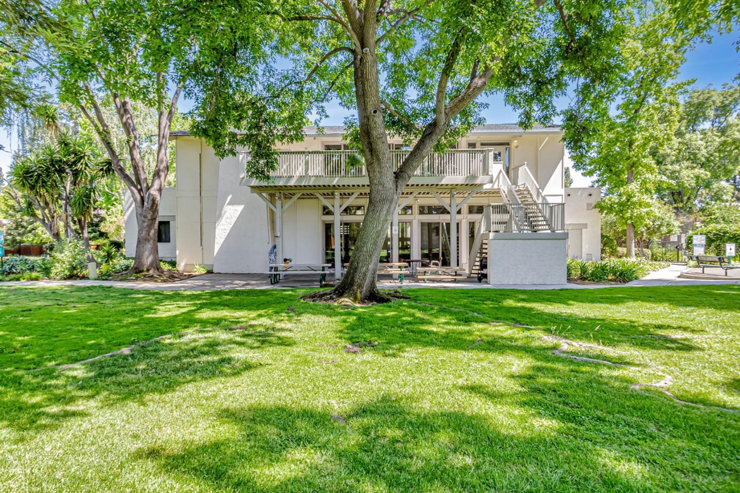 Detail Gallery Image 59 of 65 For 10871 Northforde Dr, Cupertino,  CA 95014 - 3 Beds | 2 Baths