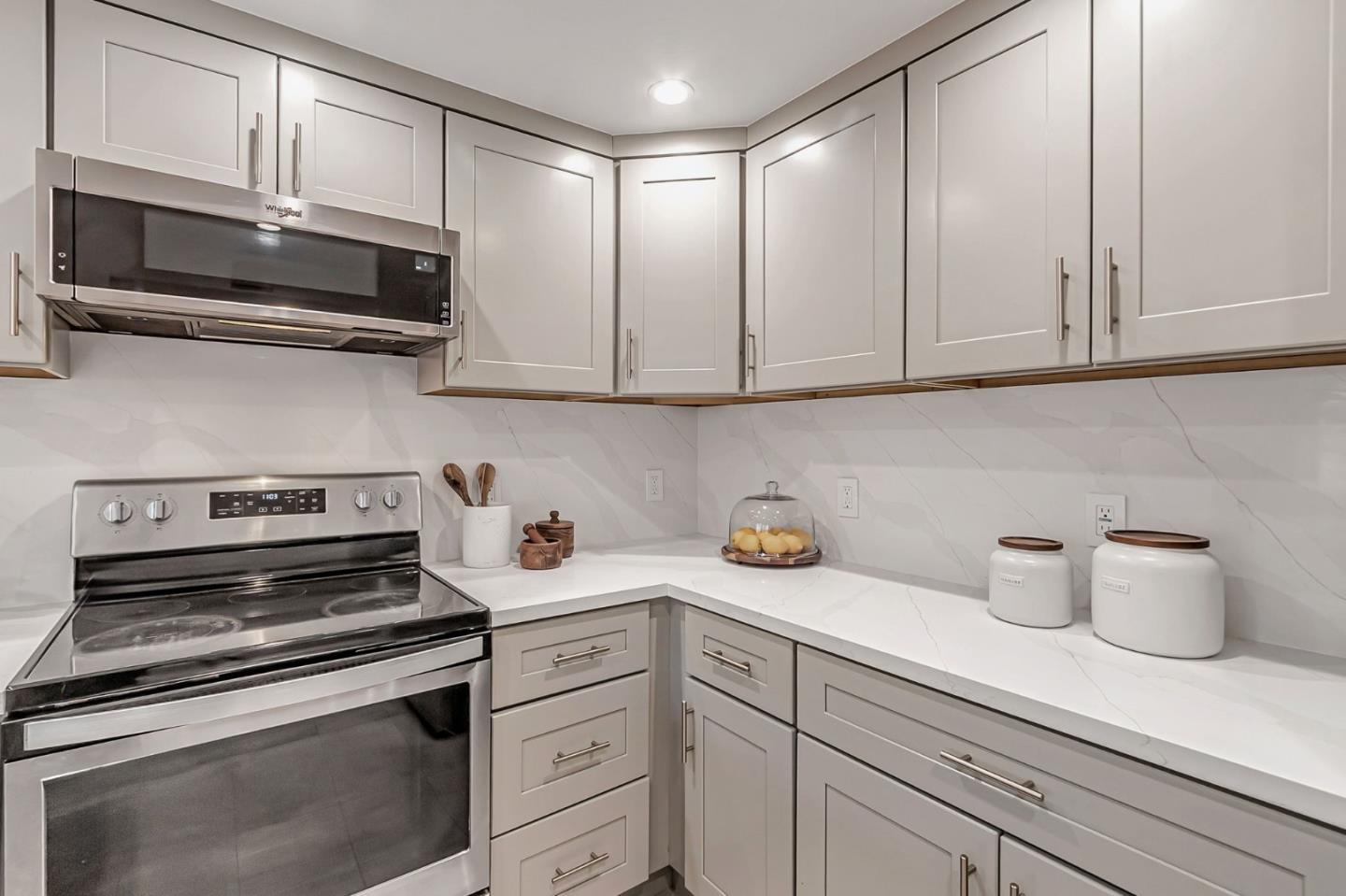 Detail Gallery Image 8 of 65 For 10871 Northforde Dr, Cupertino,  CA 95014 - 3 Beds | 2 Baths