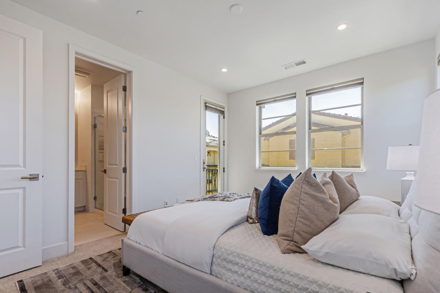 Detail Gallery Image 32 of 40 For 1225 Verano Rd, Mountain View,  CA 94043 - 3 Beds | 3 Baths