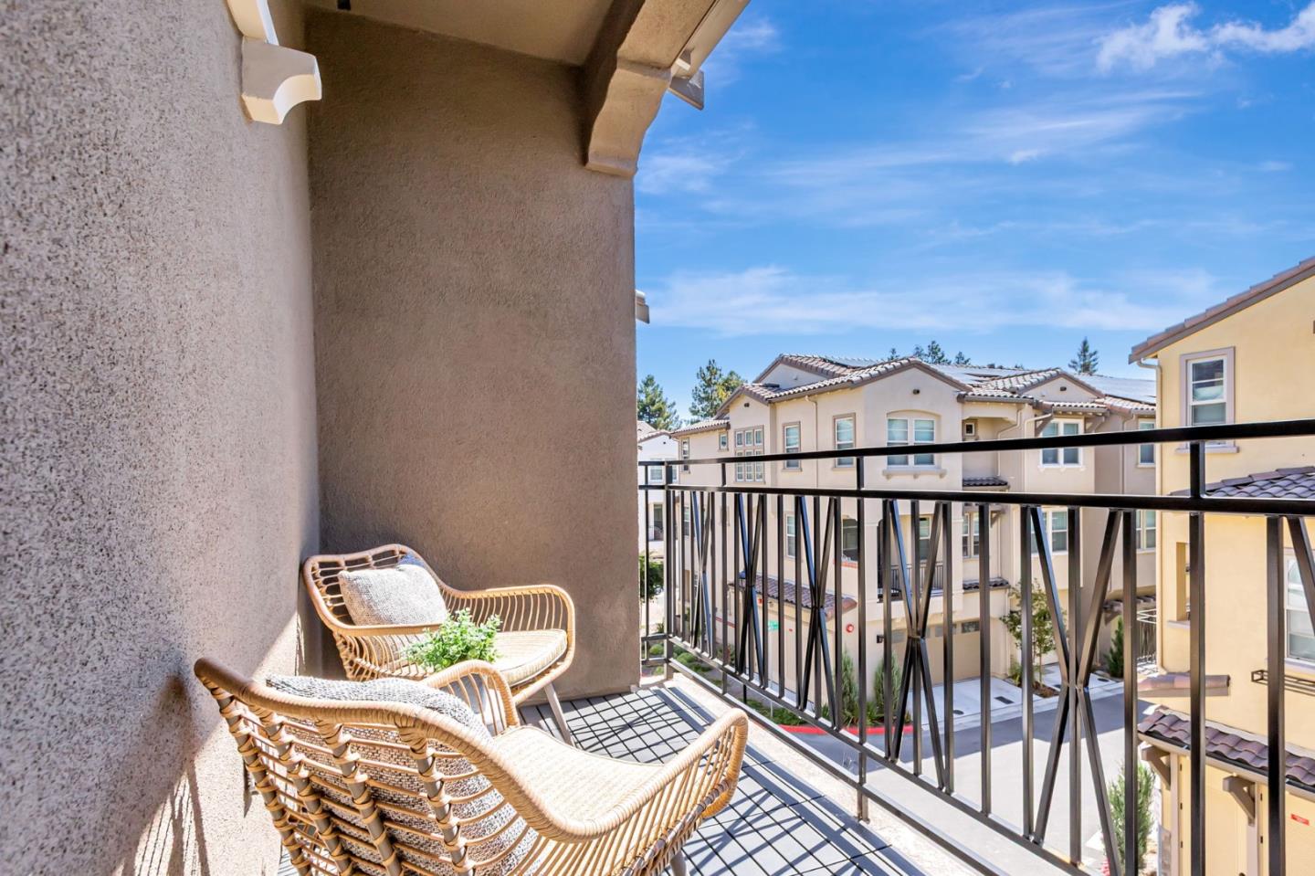 Detail Gallery Image 42 of 58 For 1225 Verano Rd, Mountain View,  CA 94043 - 3 Beds | 3 Baths