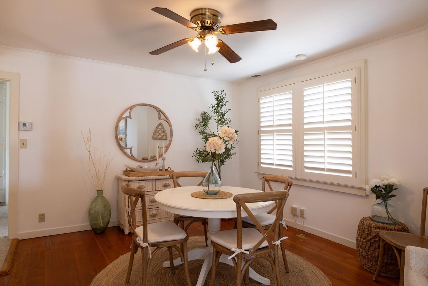 Detail Gallery Image 8 of 30 For 119 Fountain Ave, Pacific Grove,  CA 93950 - 2 Beds | 2 Baths