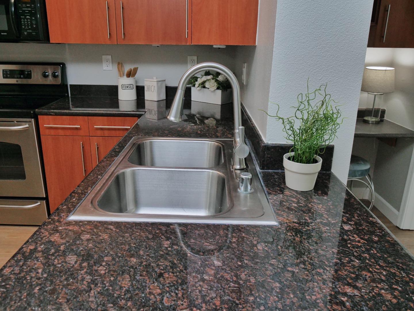Detail Gallery Image 4 of 144 For 1060 S 3rd St #115,  San Jose,  CA 95112 - 2 Beds | 2 Baths