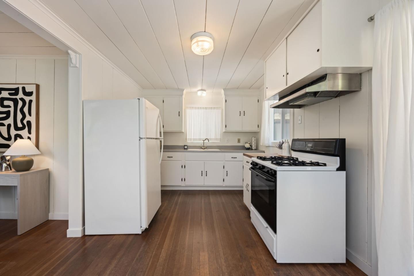 Detail Gallery Image 12 of 36 For 129 Alvarado St, Brisbane,  CA 94005 - 2 Beds | 1 Baths