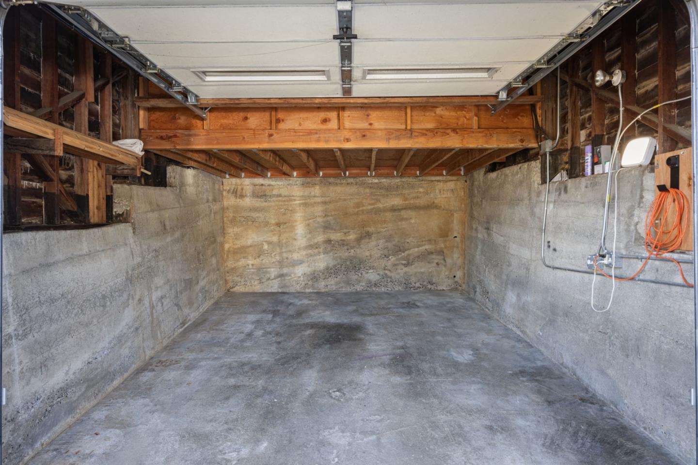 Detail Gallery Image 21 of 36 For 129 Alvarado St, Brisbane,  CA 94005 - 2 Beds | 1 Baths