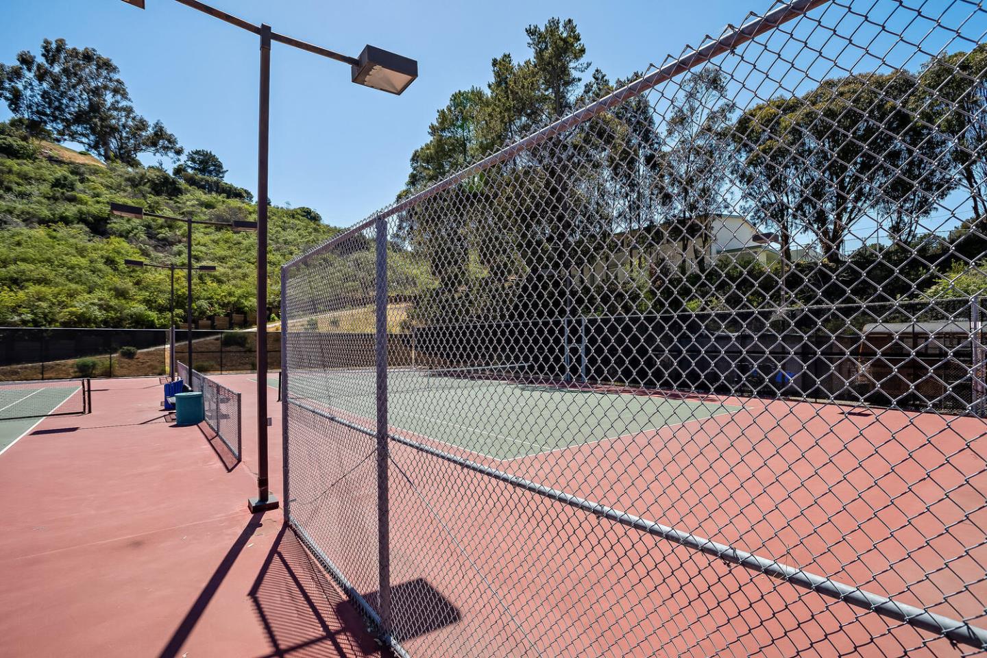 Detail Gallery Image 24 of 36 For 129 Alvarado St, Brisbane,  CA 94005 - 2 Beds | 1 Baths