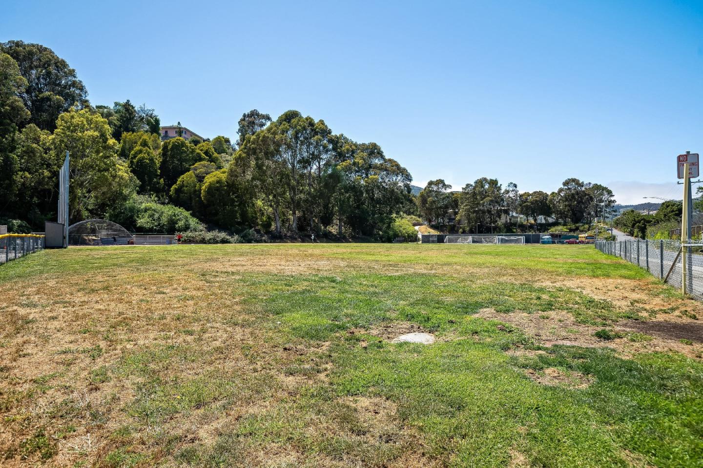 Detail Gallery Image 26 of 36 For 129 Alvarado St, Brisbane,  CA 94005 - 2 Beds | 1 Baths