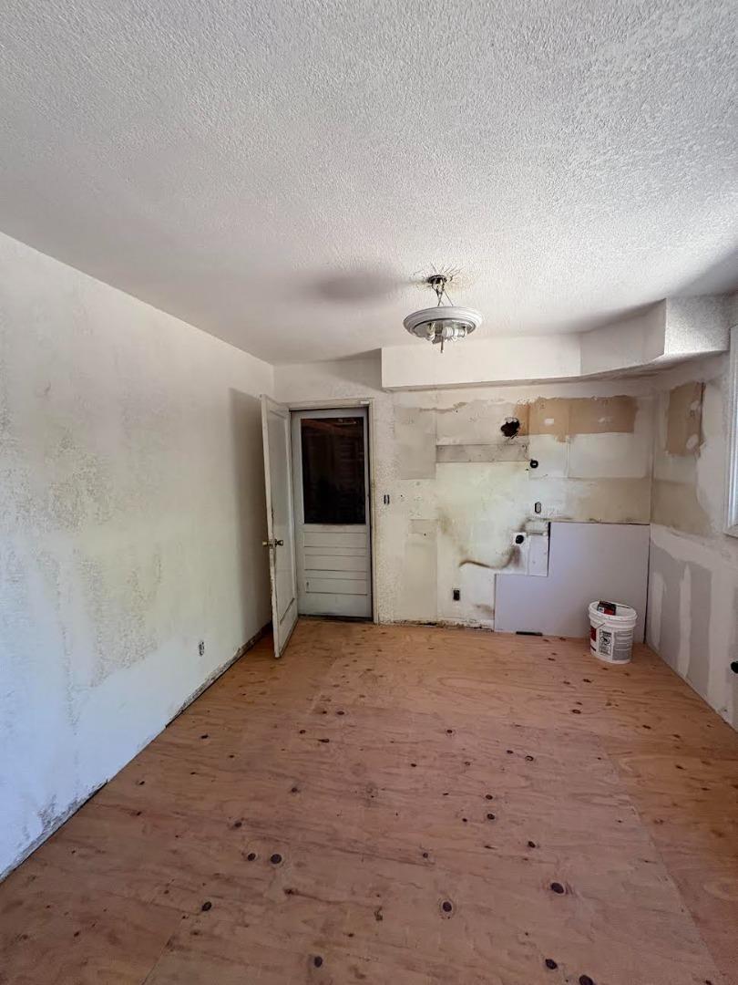 Detail Gallery Image 7 of 19 For 592 Saratoga Ave, Santa Clara,  CA 95050 - 3 Beds | 1 Baths