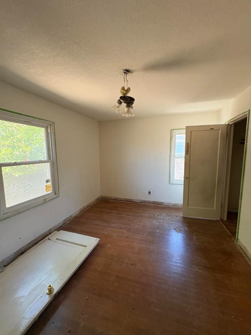 Detail Gallery Image 8 of 19 For 592 Saratoga Ave, Santa Clara,  CA 95050 - 3 Beds | 1 Baths