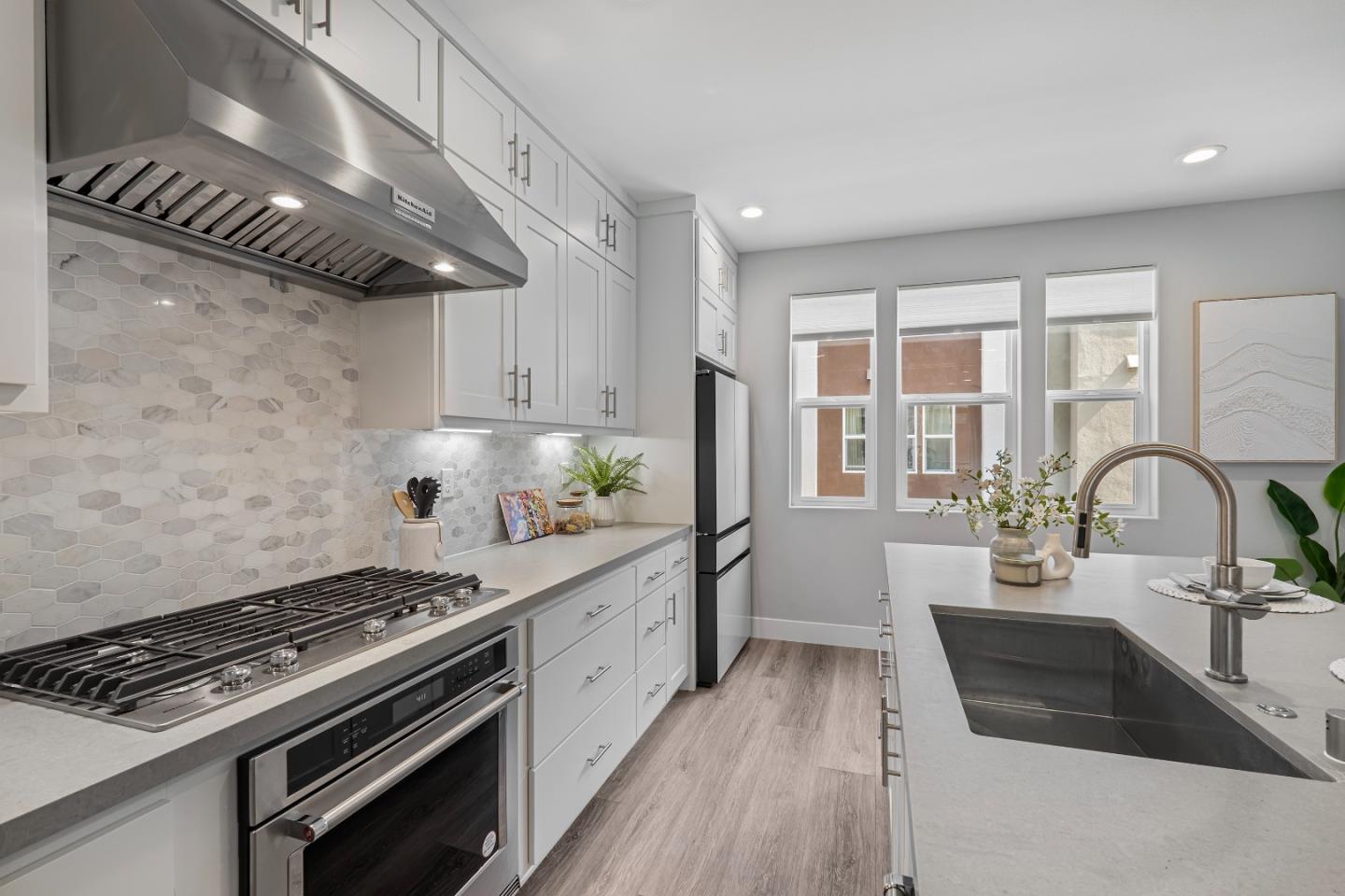 Detail Gallery Image 14 of 39 For 3697 Access Cmn, Fremont,  CA 94538 - 2 Beds | 2/1 Baths