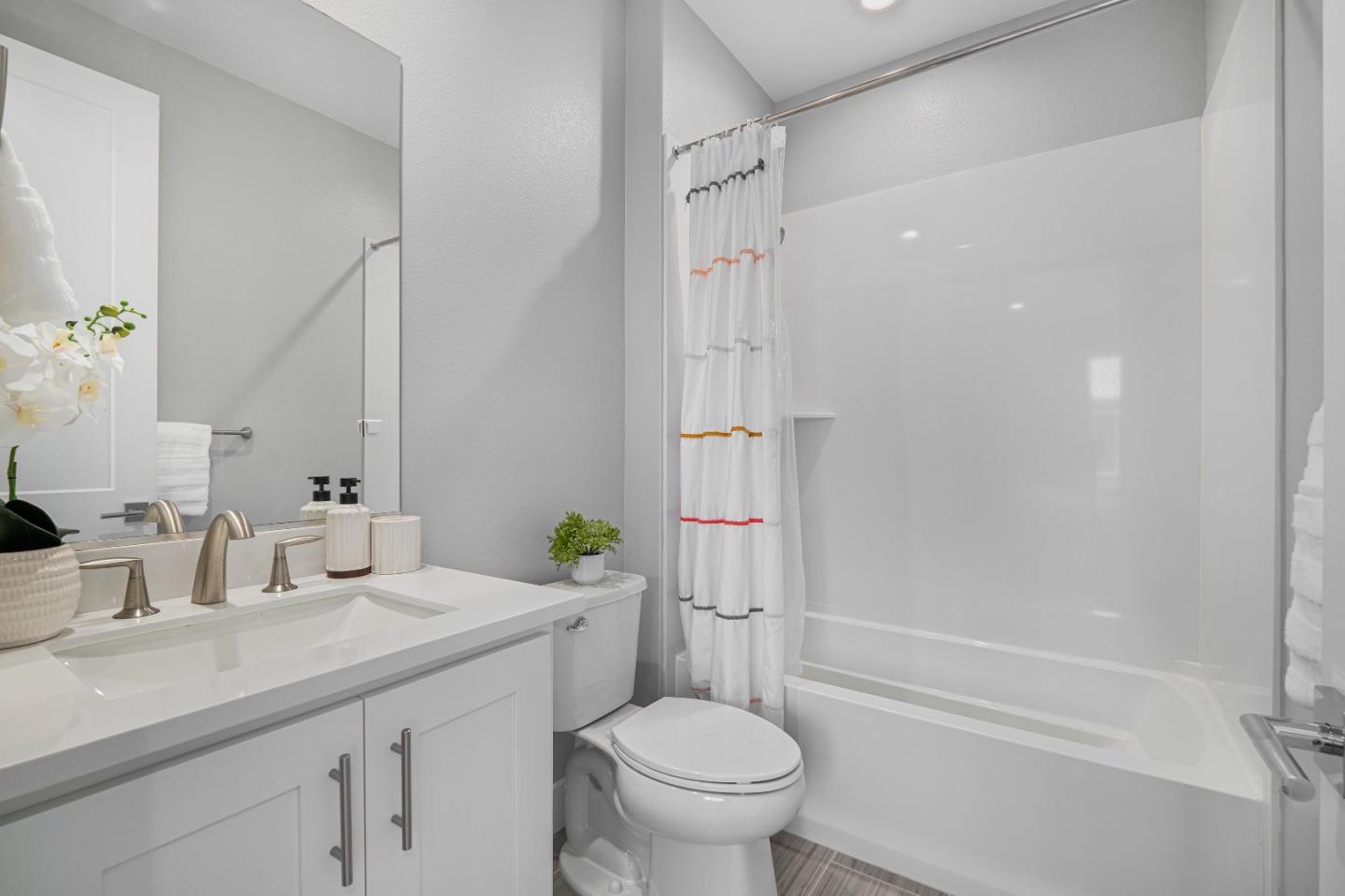 Detail Gallery Image 23 of 39 For 3697 Access Cmn, Fremont,  CA 94538 - 2 Beds | 2/1 Baths