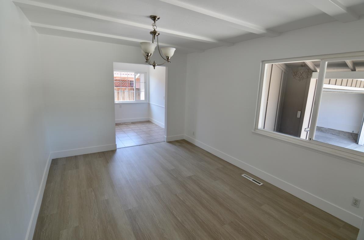 Detail Gallery Image 3 of 18 For 467 Luther Dr, Santa Clara,  CA 95051 - 3 Beds | 2 Baths