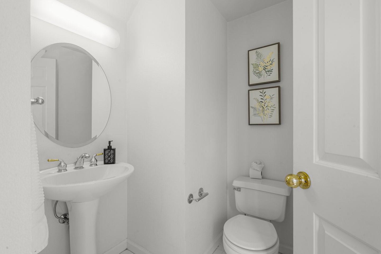 Detail Gallery Image 20 of 51 For 87 Chester Cir, Los Altos,  CA 94022 - 3 Beds | 2/1 Baths