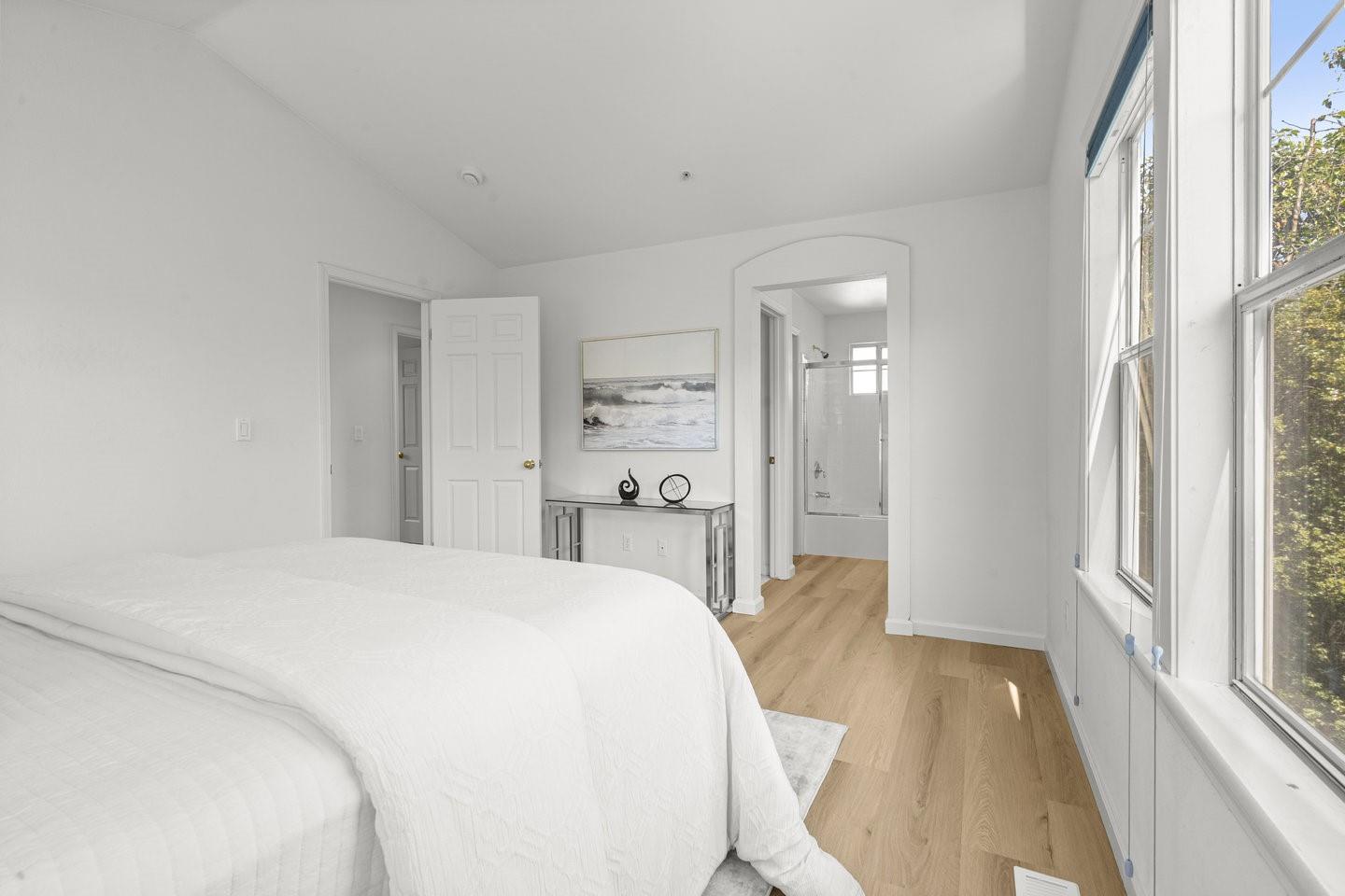 Detail Gallery Image 27 of 51 For 87 Chester Cir, Los Altos,  CA 94022 - 3 Beds | 2/1 Baths
