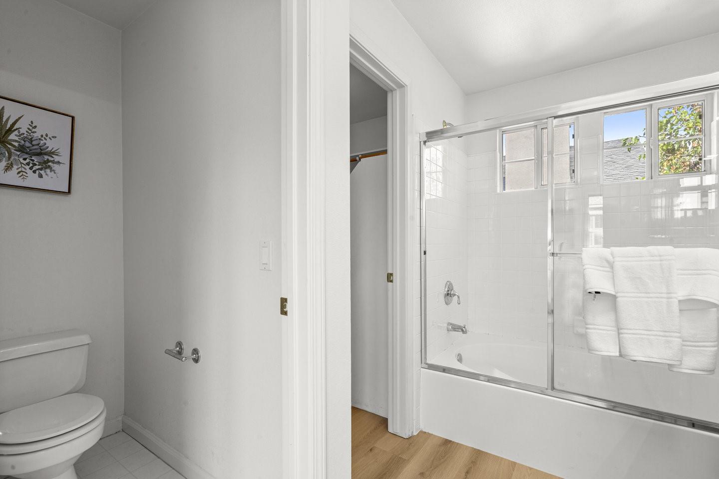 Detail Gallery Image 29 of 51 For 87 Chester Cir, Los Altos,  CA 94022 - 3 Beds | 2/1 Baths