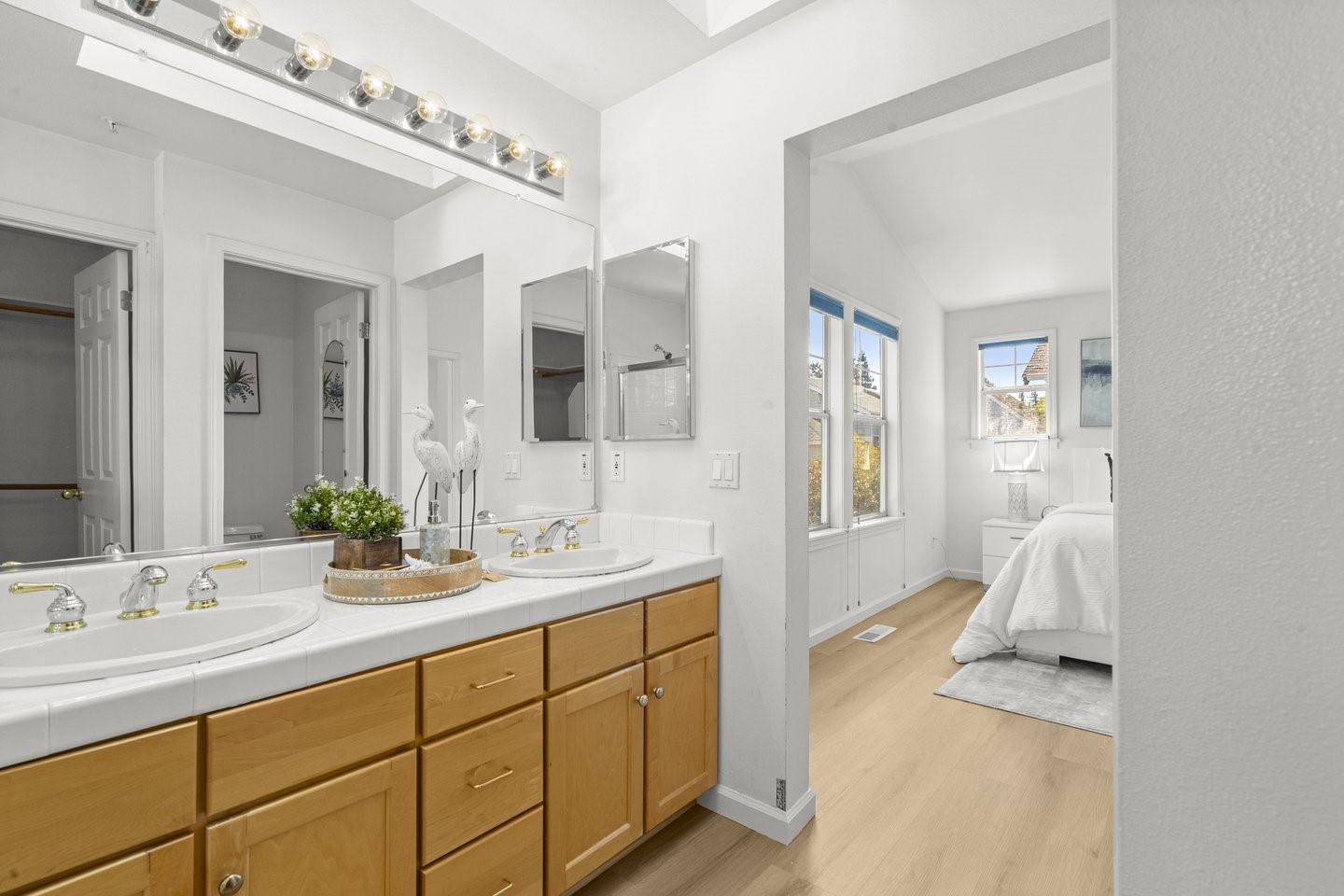 Detail Gallery Image 30 of 51 For 87 Chester Cir, Los Altos,  CA 94022 - 3 Beds | 2/1 Baths