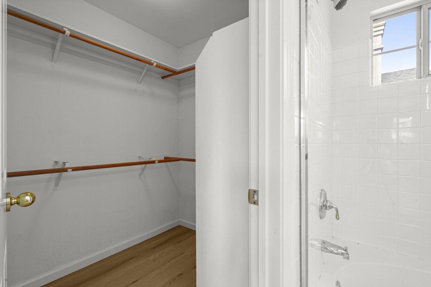 Detail Gallery Image 31 of 51 For 87 Chester Cir, Los Altos,  CA 94022 - 3 Beds | 2/1 Baths