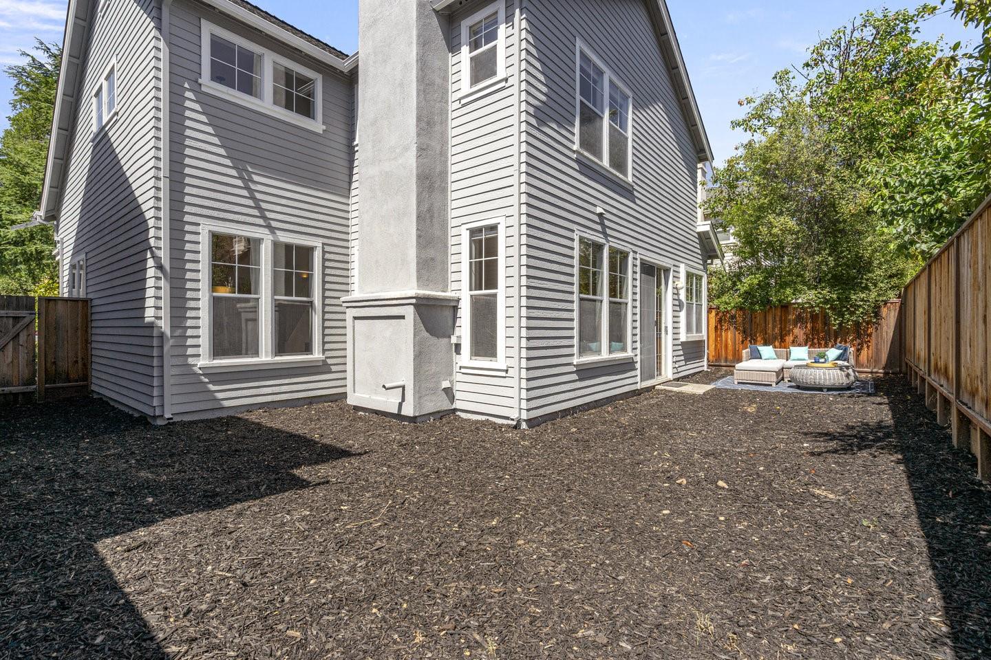 Detail Gallery Image 42 of 51 For 87 Chester Cir, Los Altos,  CA 94022 - 3 Beds | 2/1 Baths