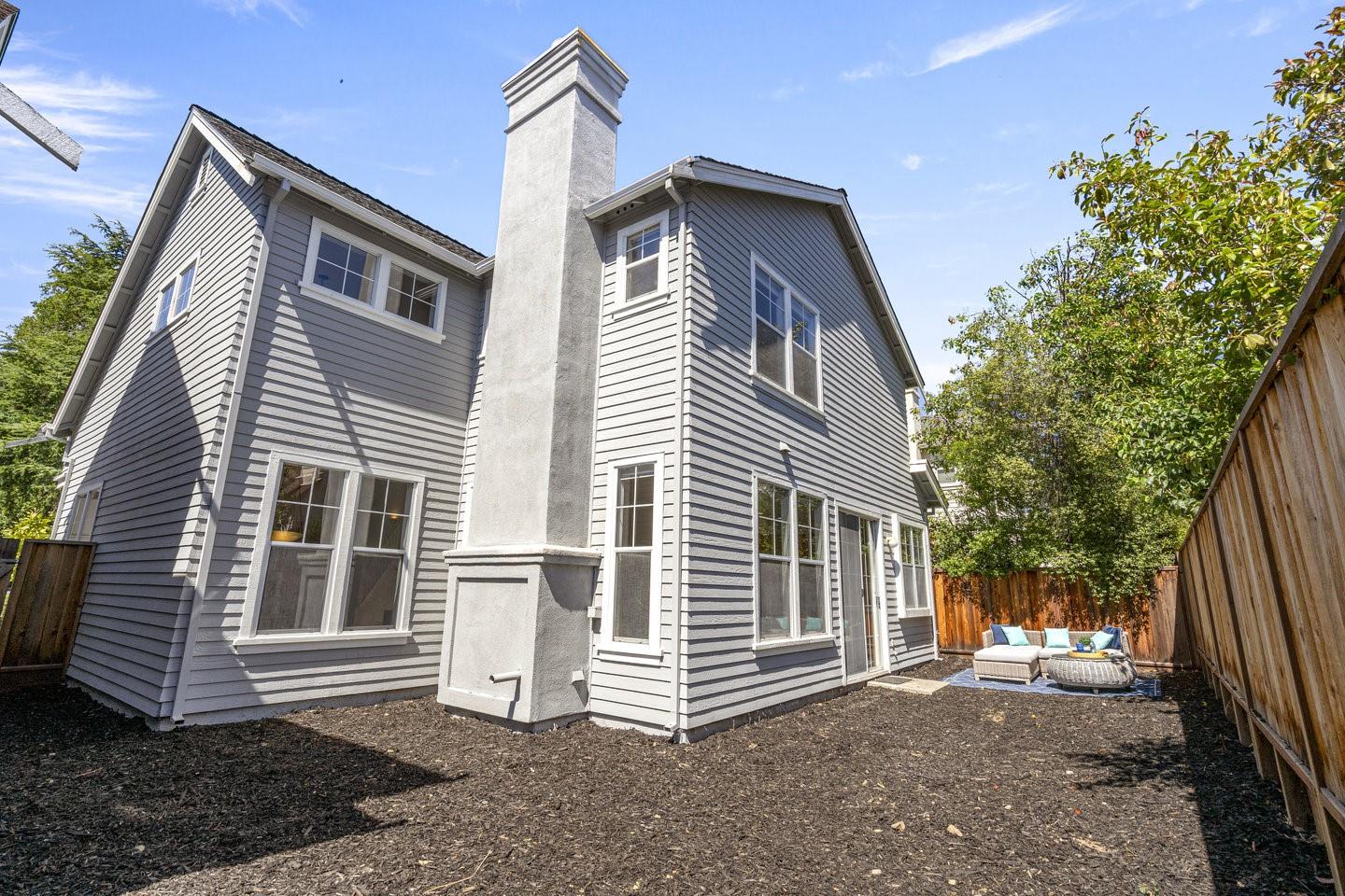 Detail Gallery Image 43 of 51 For 87 Chester Cir, Los Altos,  CA 94022 - 3 Beds | 2/1 Baths