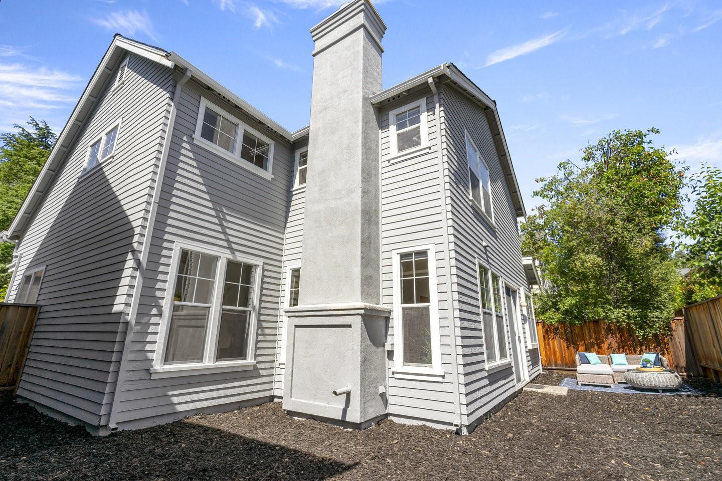 Detail Gallery Image 49 of 51 For 87 Chester Cir, Los Altos,  CA 94022 - 3 Beds | 2/1 Baths