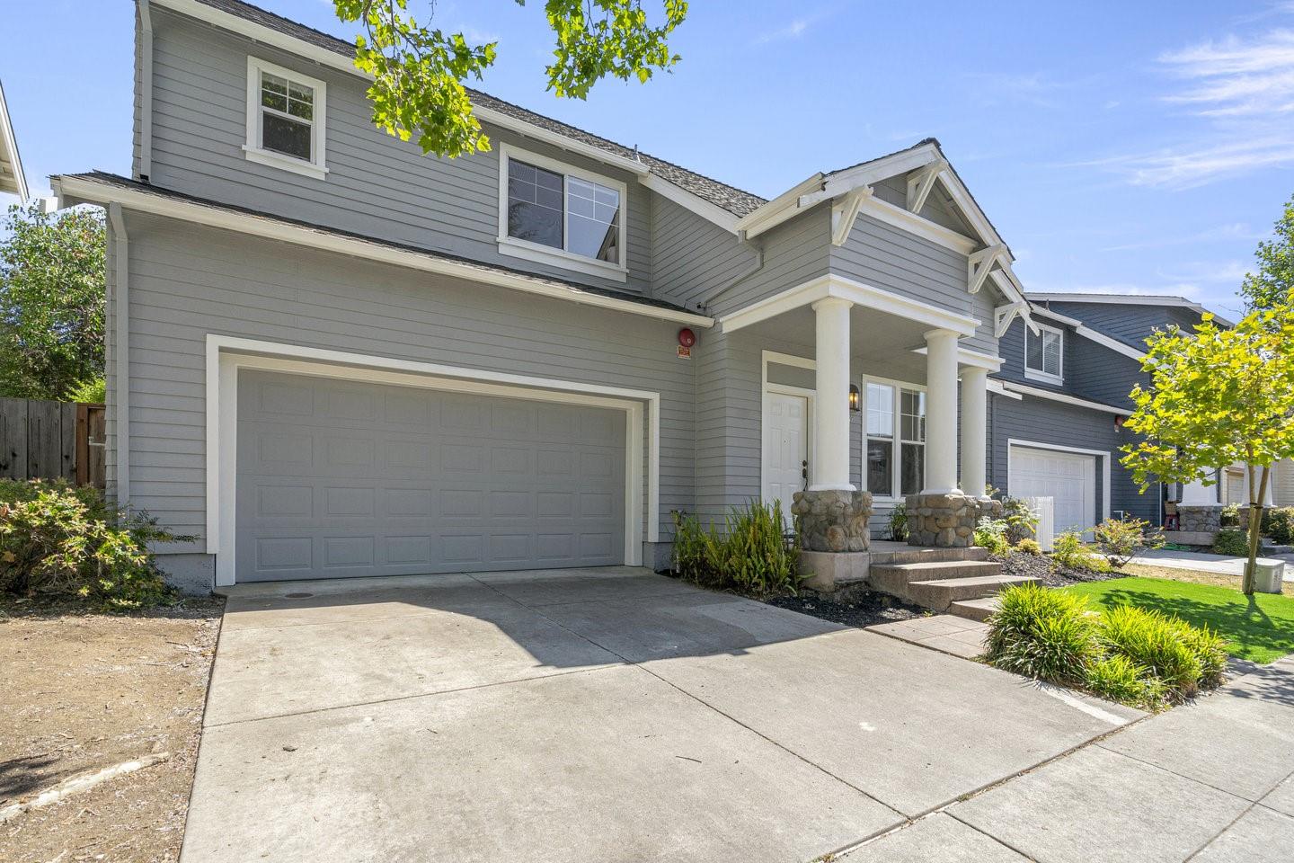 Detail Gallery Image 6 of 51 For 87 Chester Cir, Los Altos,  CA 94022 - 3 Beds | 2/1 Baths