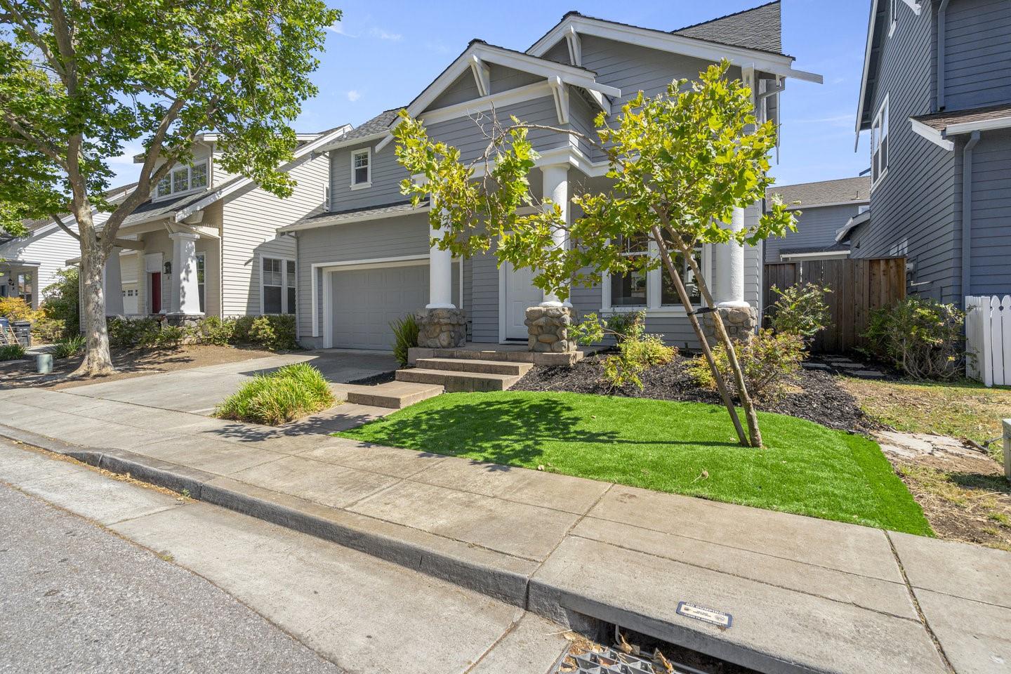 Detail Gallery Image 9 of 51 For 87 Chester Cir, Los Altos,  CA 94022 - 3 Beds | 2/1 Baths