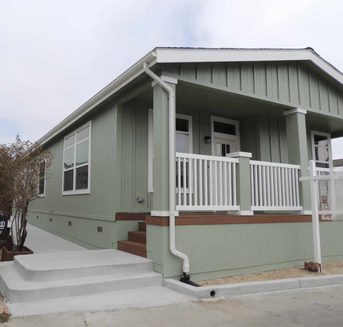 Detail Gallery Image 2 of 12 For 144 Holm Rd #93,  Watsonville,  CA 95076 - 3 Beds | 2 Baths