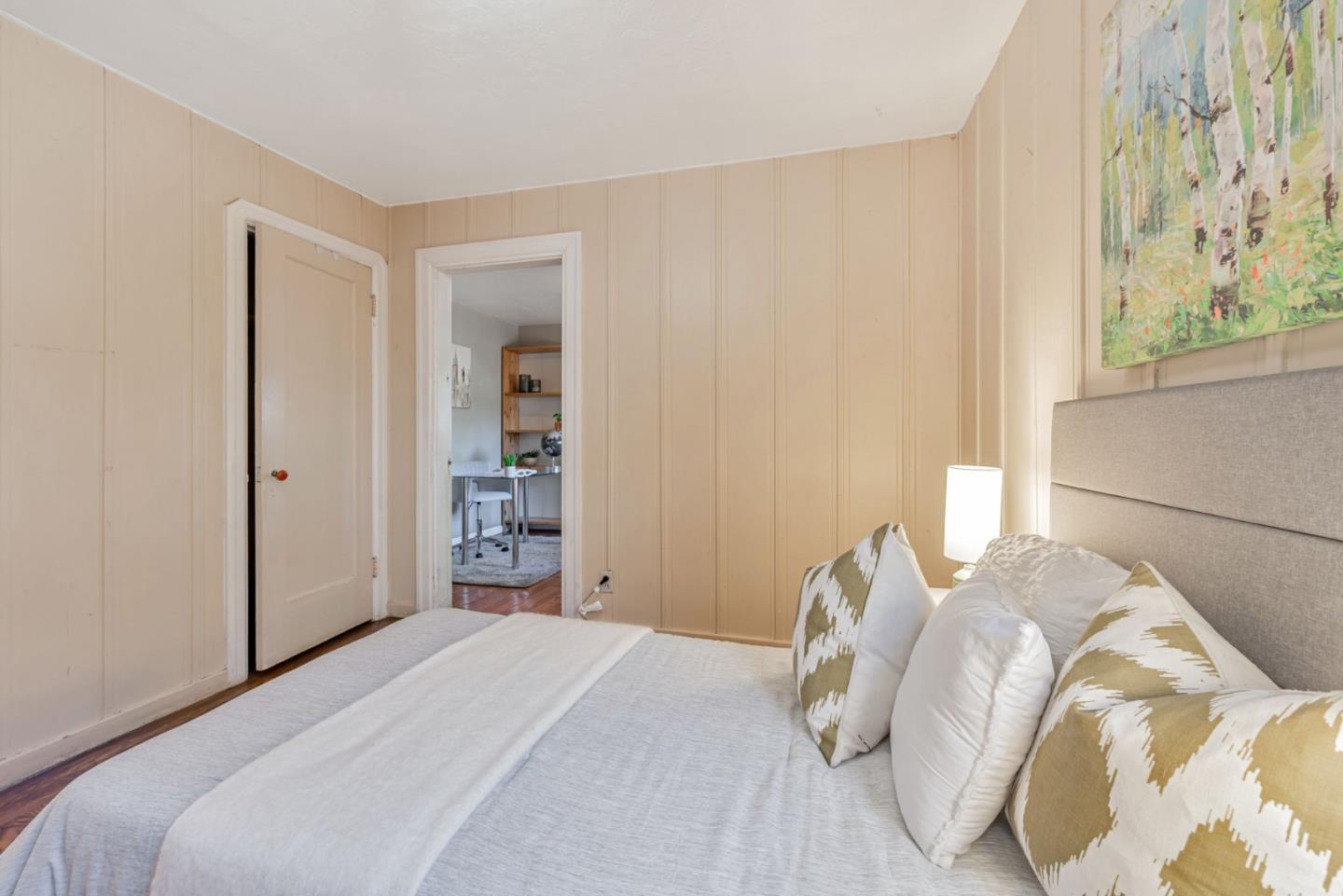 Detail Gallery Image 17 of 26 For 1015 Valota Rd, Redwood City,  CA 94061 - 2 Beds | 1 Baths