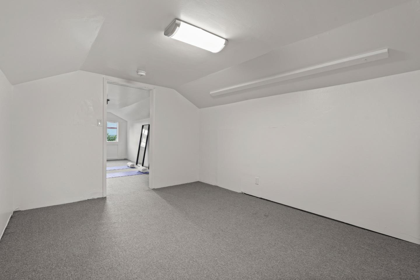 Detail Gallery Image 38 of 64 For 1338 York St, San Francisco,  CA 94110 - 3 Beds | 1 Baths
