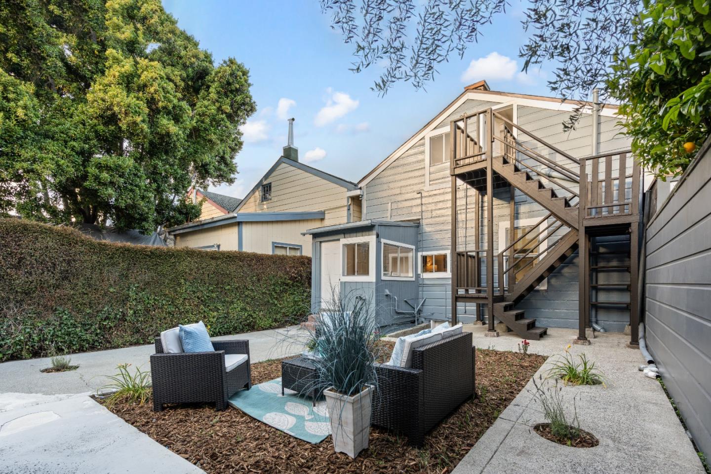 Detail Gallery Image 42 of 64 For 1338 York St, San Francisco,  CA 94110 - 3 Beds | 1 Baths