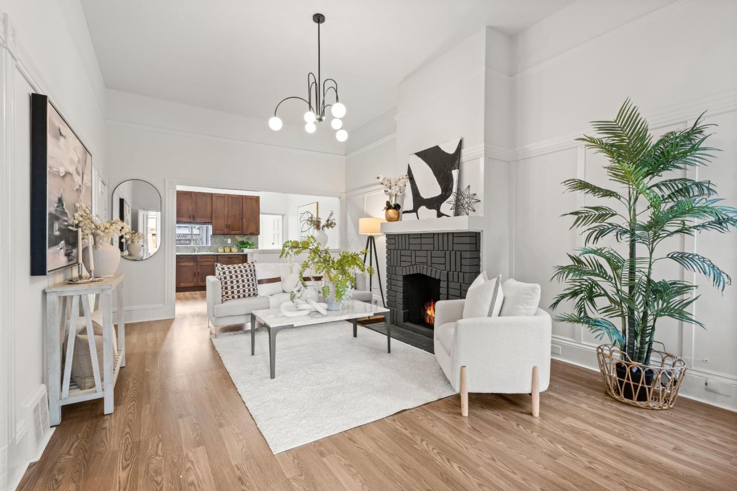 Detail Gallery Image 5 of 64 For 1338 York St, San Francisco,  CA 94110 - 3 Beds | 1 Baths