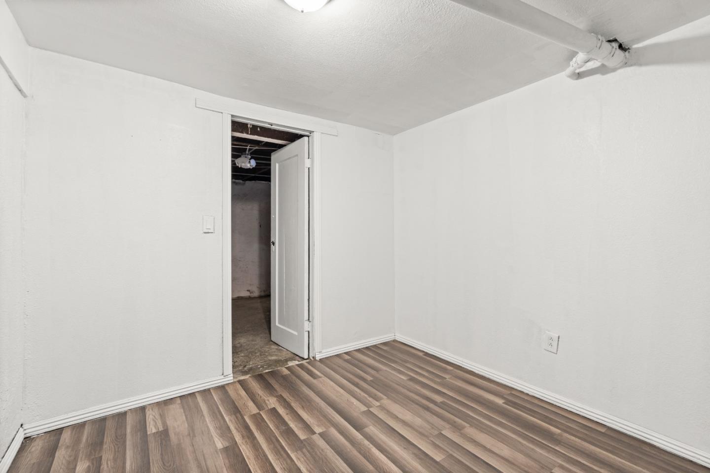 Detail Gallery Image 54 of 64 For 1338 York St, San Francisco,  CA 94110 - 3 Beds | 1 Baths