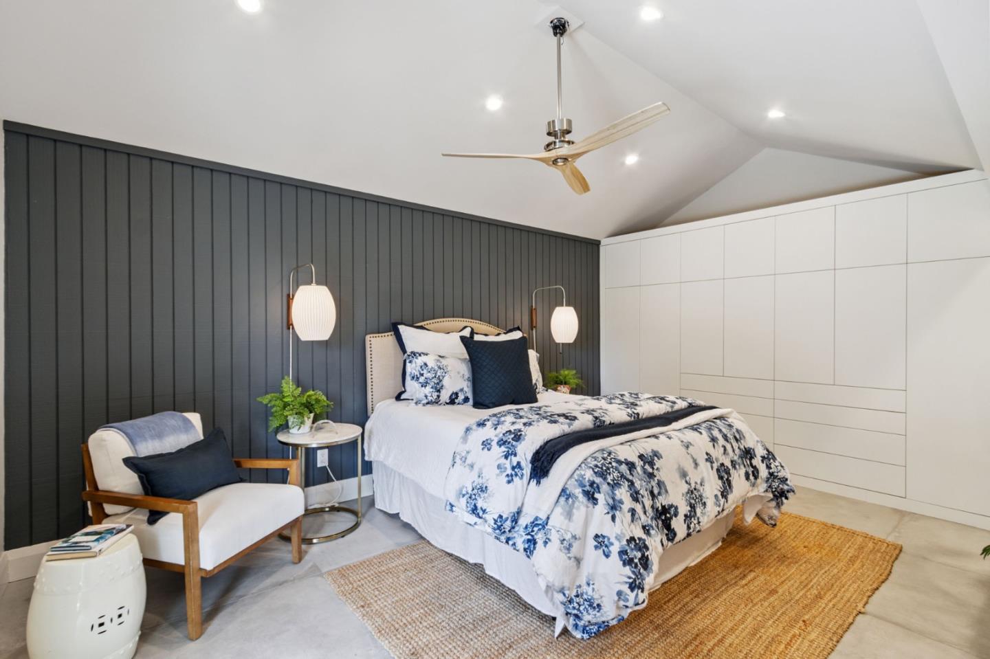 Detail Gallery Image 18 of 51 For 237 21st Ave, Santa Cruz,  CA 95062 - 3 Beds | 2 Baths