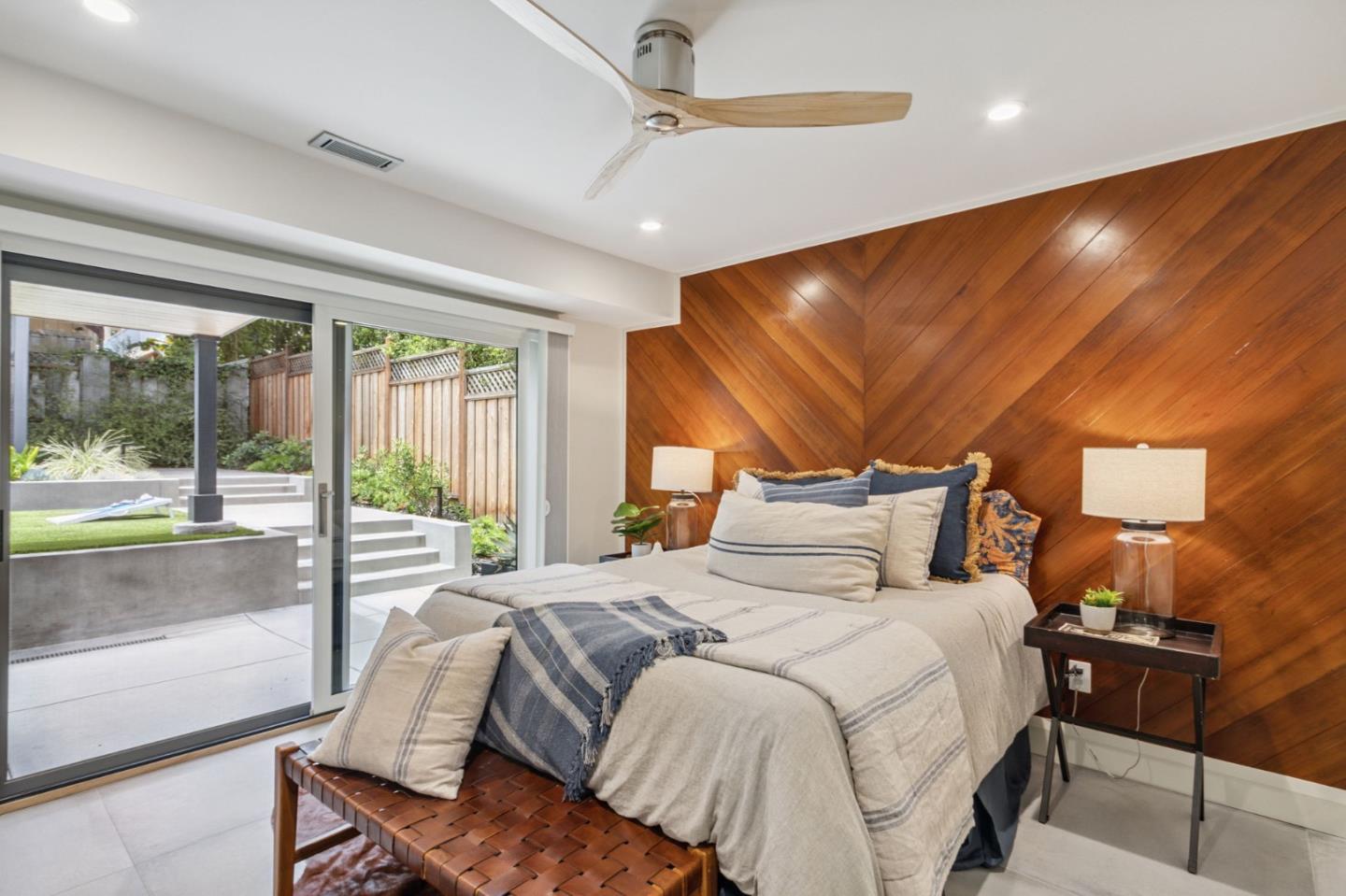 Detail Gallery Image 24 of 51 For 237 21st Ave, Santa Cruz,  CA 95062 - 3 Beds | 2 Baths