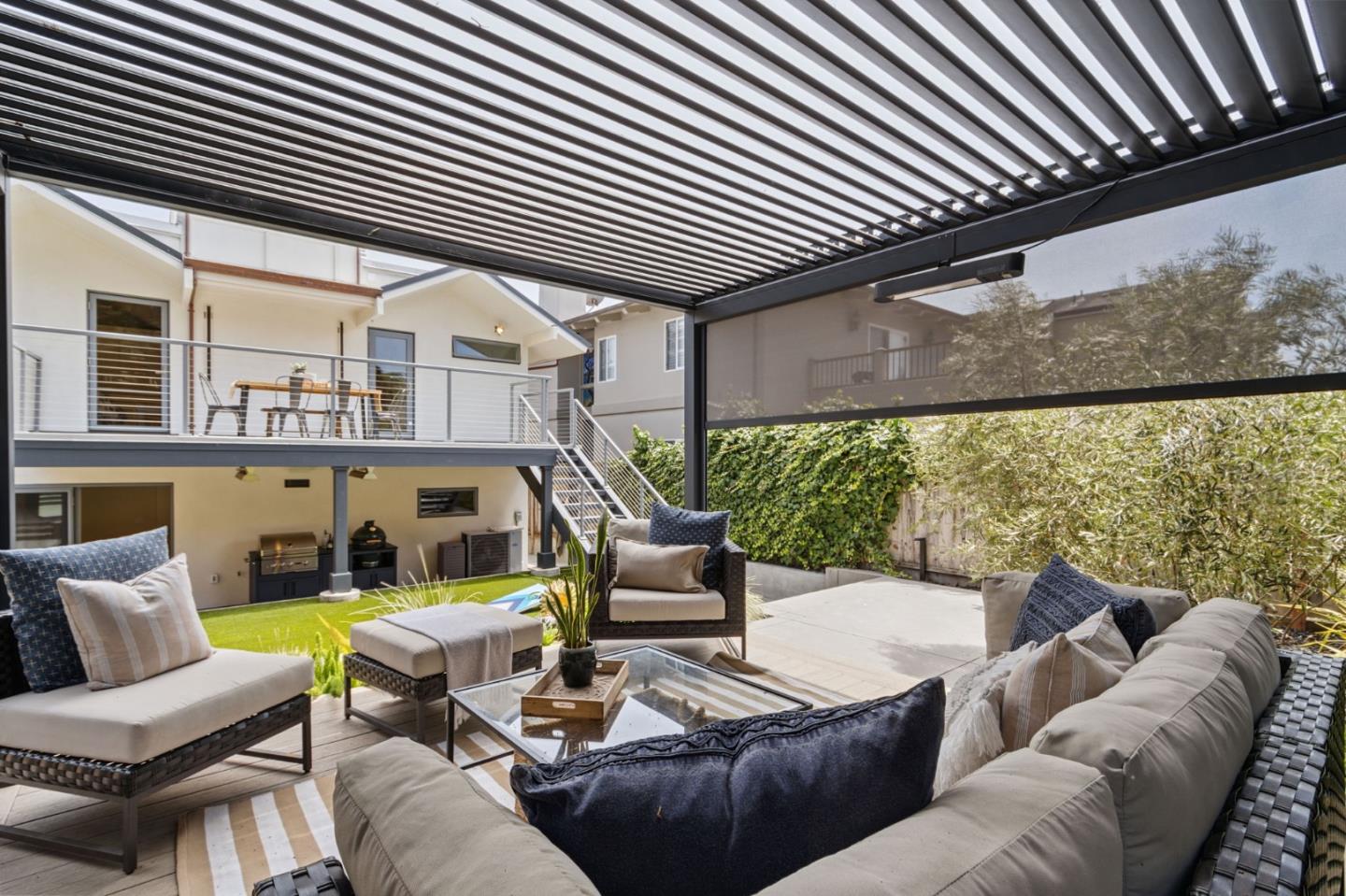 Detail Gallery Image 27 of 51 For 237 21st Ave, Santa Cruz,  CA 95062 - 3 Beds | 2 Baths