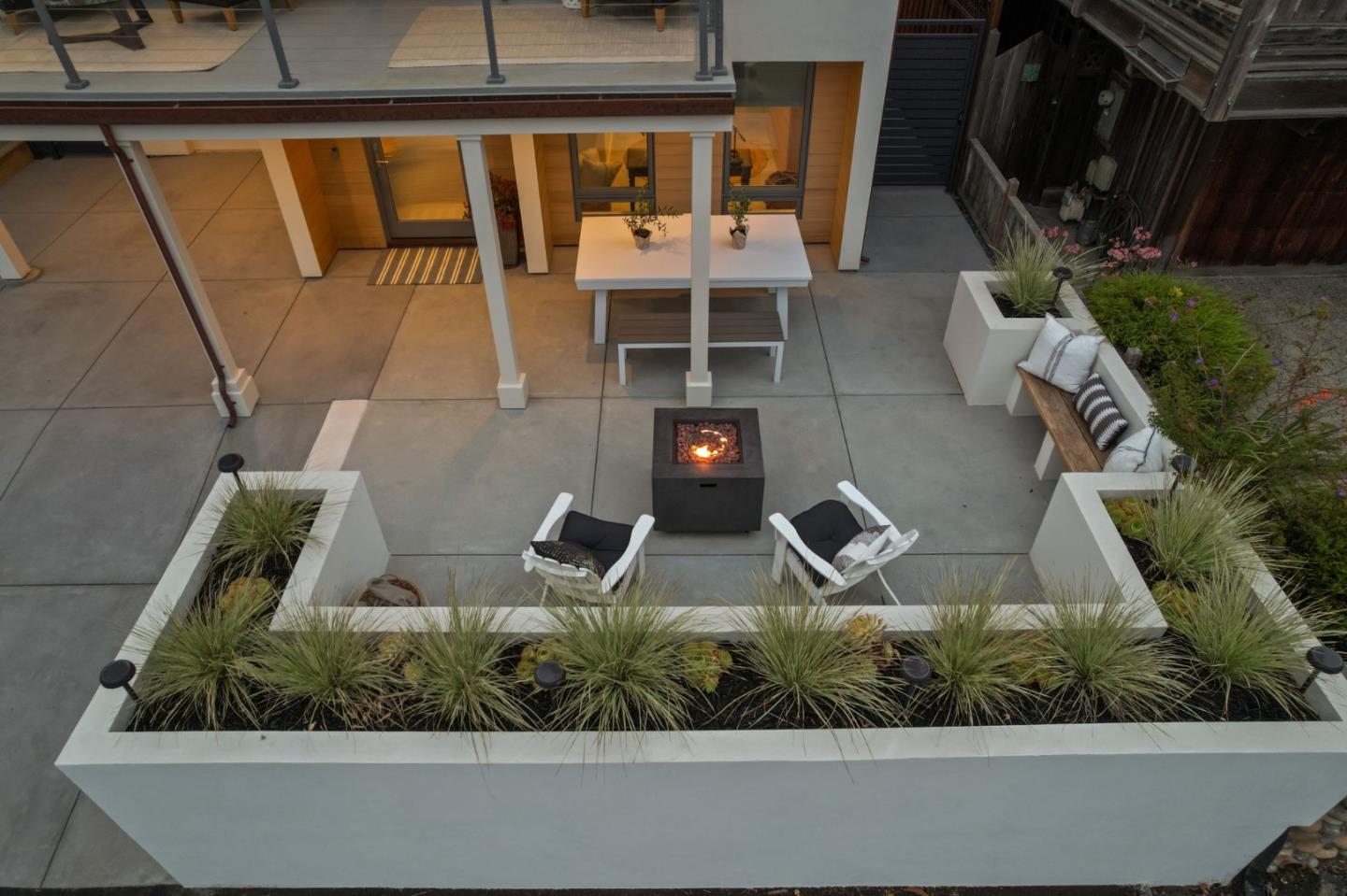 Detail Gallery Image 3 of 51 For 237 21st Ave, Santa Cruz,  CA 95062 - 3 Beds | 2 Baths