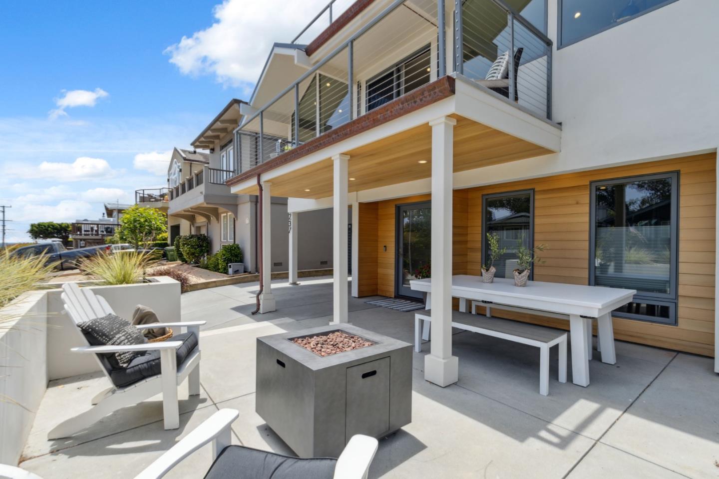 Detail Gallery Image 39 of 51 For 237 21st Ave, Santa Cruz,  CA 95062 - 3 Beds | 2 Baths