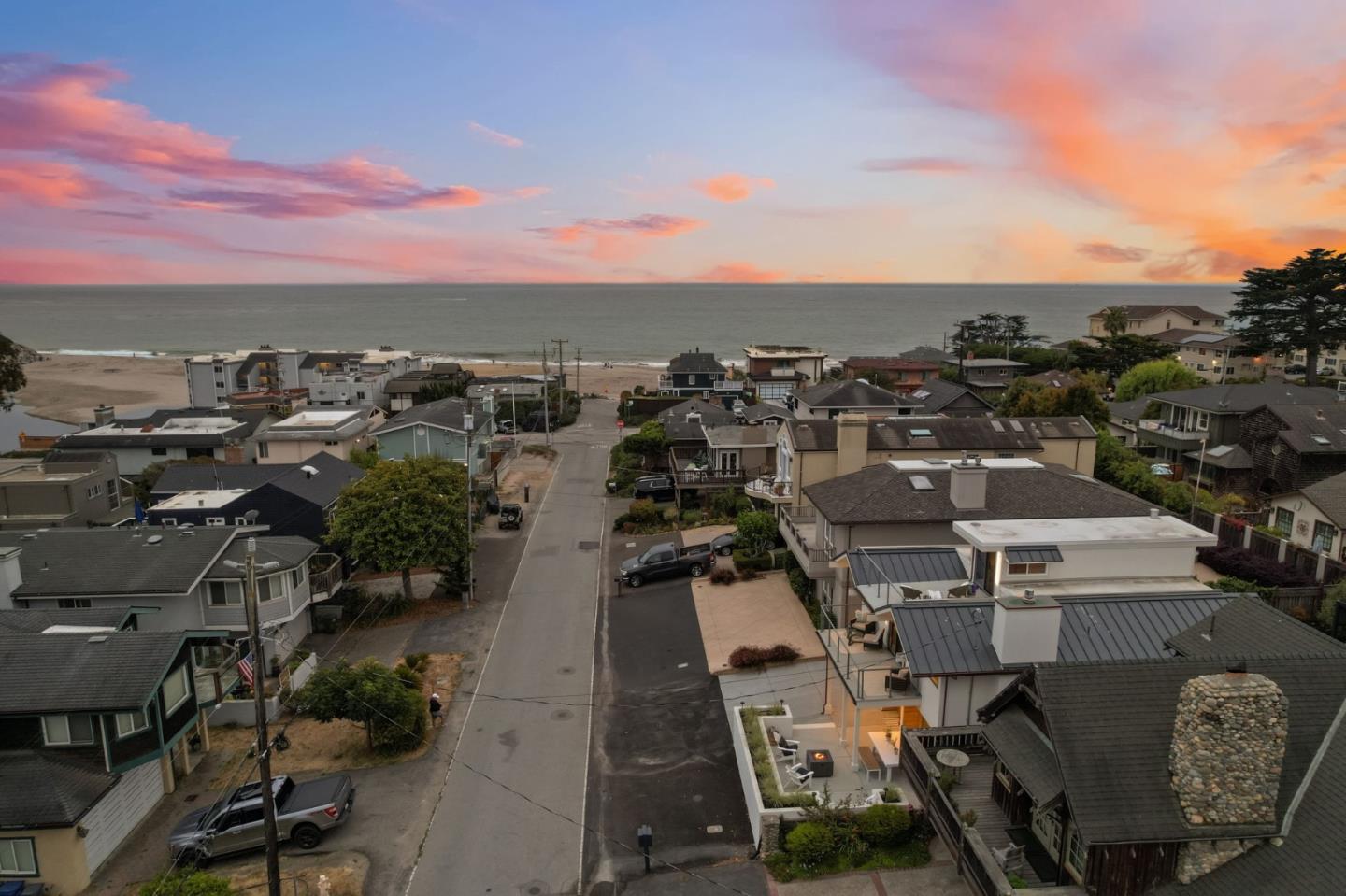 Detail Gallery Image 46 of 51 For 237 21st Ave, Santa Cruz,  CA 95062 - 3 Beds | 2 Baths
