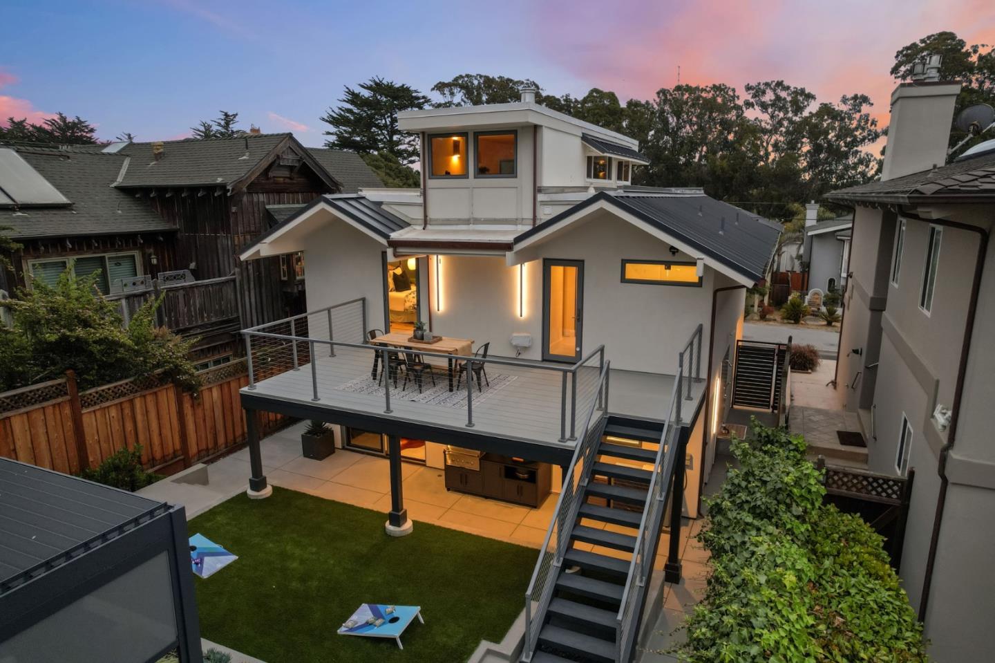 Detail Gallery Image 48 of 51 For 237 21st Ave, Santa Cruz,  CA 95062 - 3 Beds | 2 Baths
