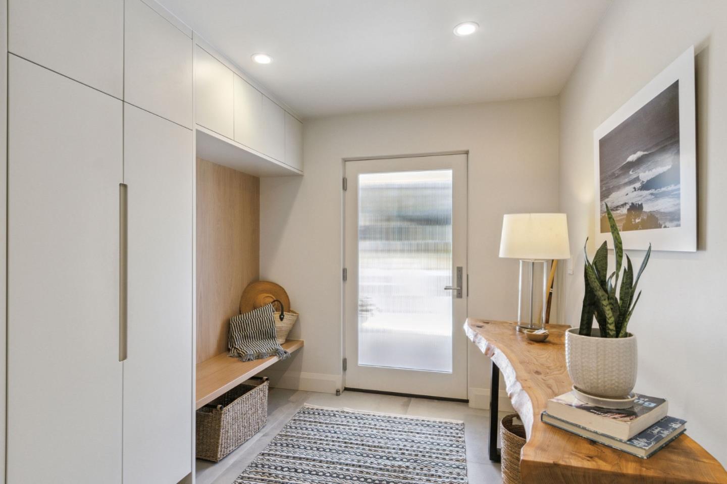 Detail Gallery Image 5 of 51 For 237 21st Ave, Santa Cruz,  CA 95062 - 3 Beds | 2 Baths