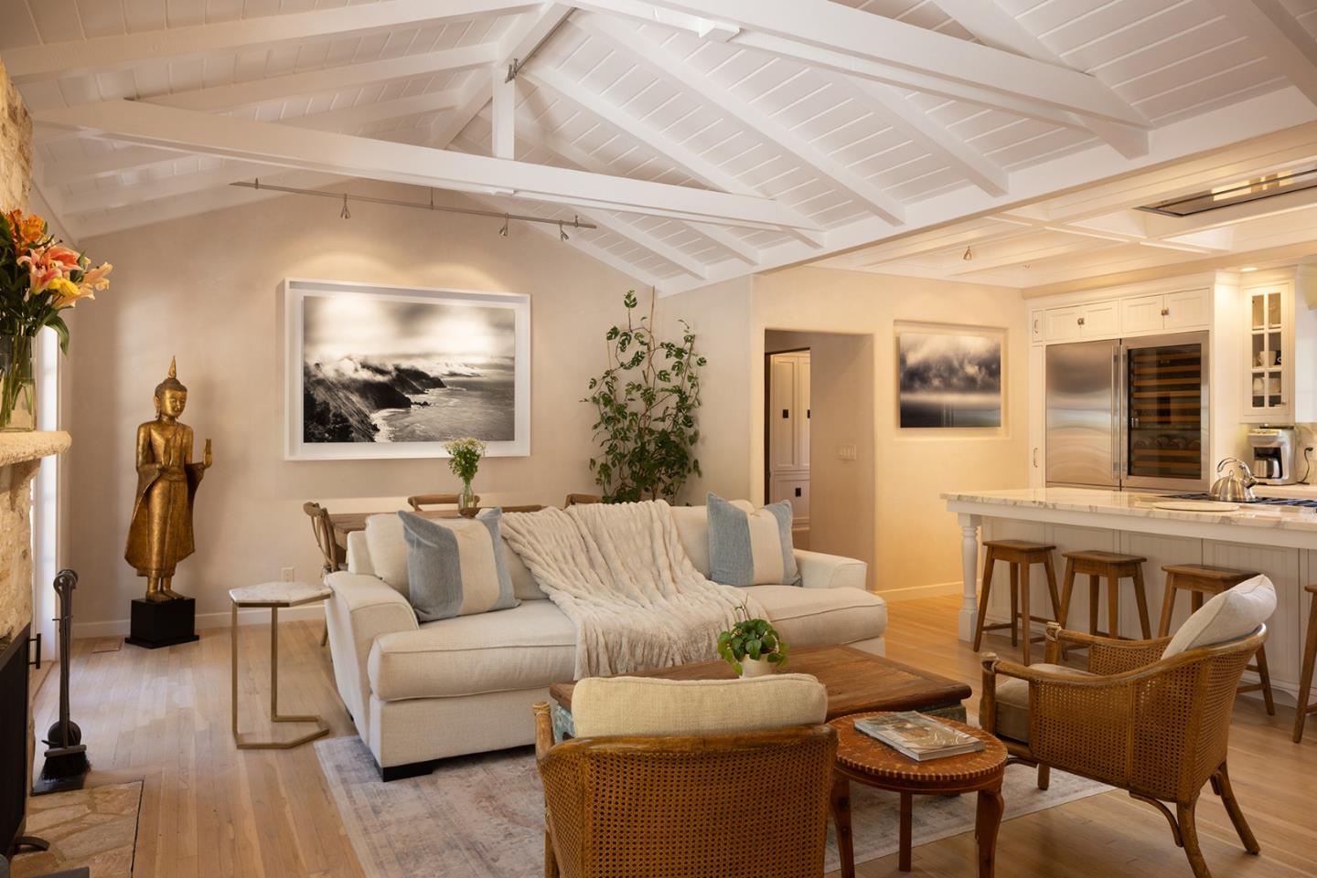 Detail Gallery Image 13 of 45 For 25524 Hatton Rd, Carmel,  CA 93923 - 5 Beds | 3 Baths