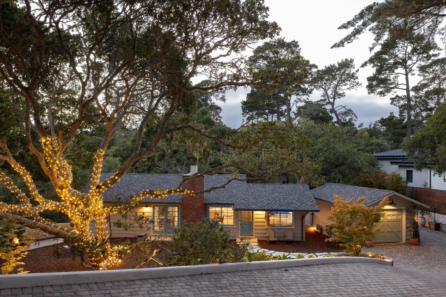 Detail Gallery Image 3 of 45 For 25524 Hatton Rd, Carmel,  CA 93923 - 5 Beds | 3 Baths