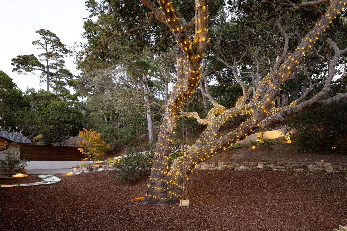 Detail Gallery Image 9 of 45 For 25524 Hatton Rd, Carmel,  CA 93923 - 5 Beds | 3 Baths