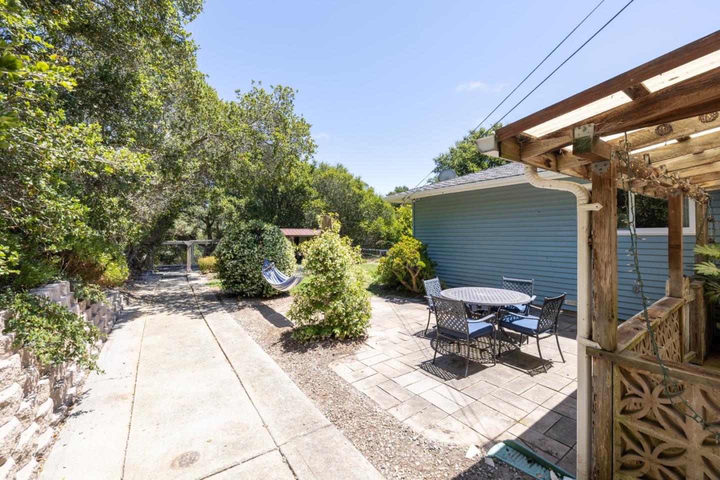 Detail Gallery Image 26 of 41 For 19060 Oak Heights Dr, Salinas,  CA 93907 - 3 Beds | 2 Baths