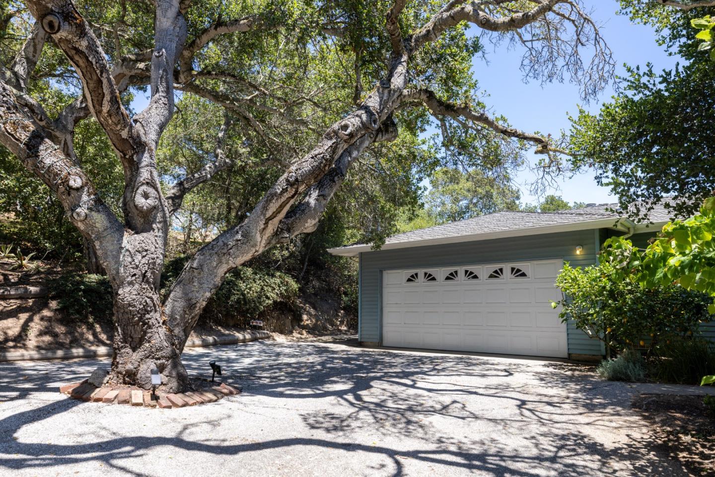 Detail Gallery Image 39 of 41 For 19060 Oak Heights Dr, Salinas,  CA 93907 - 3 Beds | 2 Baths